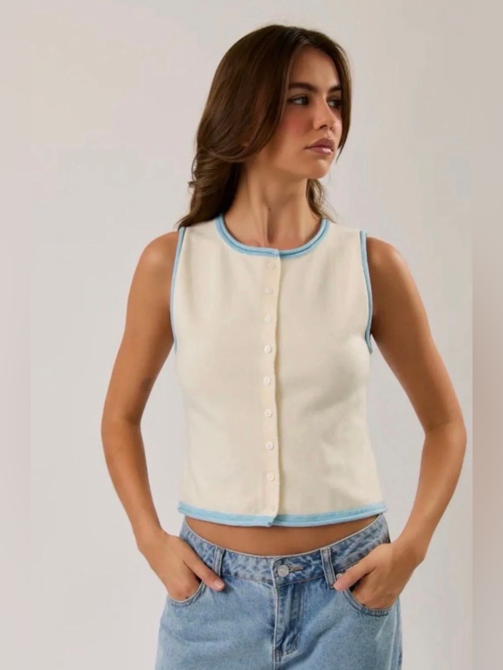 Le Lis Cream Sleeveless Button-Front Tank with Light Blue Trim